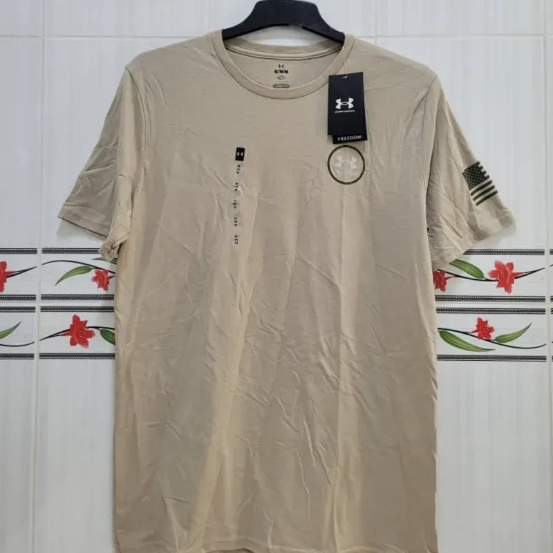 Pullover UNDER ARMOUR