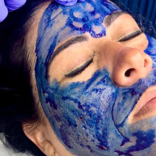 FACIAL CON MASAJE Y MASCARILLAS