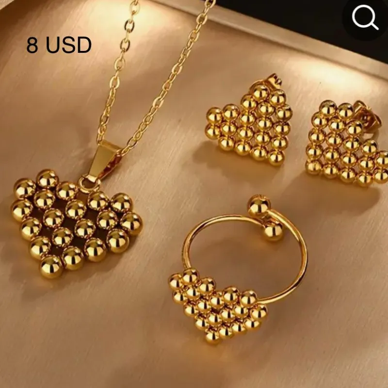 Conjunto de Cadena y aretes