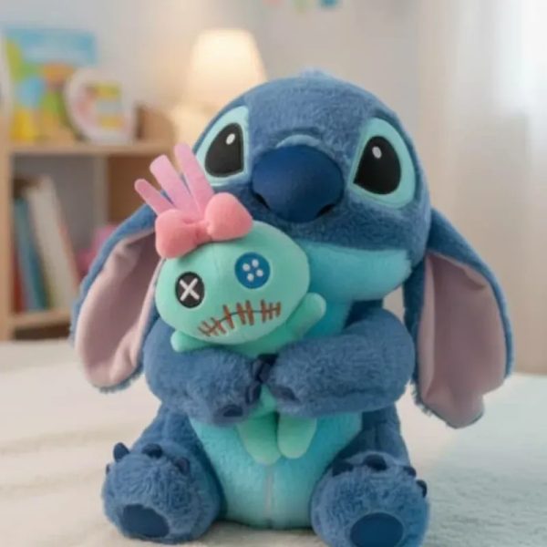 Stich con muñeca verde 