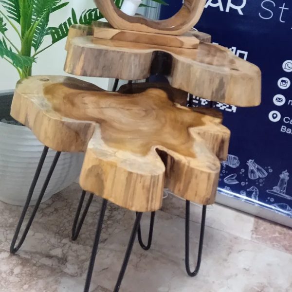 Juego de Mesas Rústicas