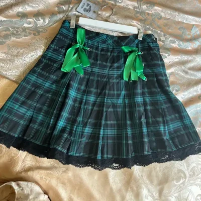 Saya a cuadros verdes