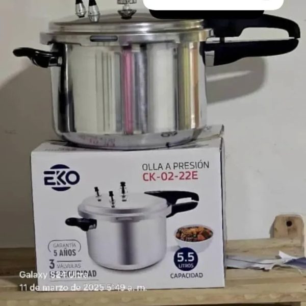 Olla de presión 5 Lt por encargo
