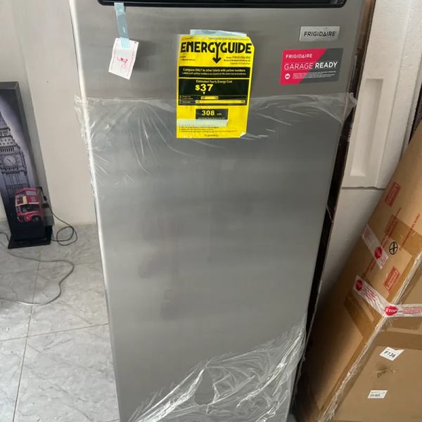 Freezer vertical