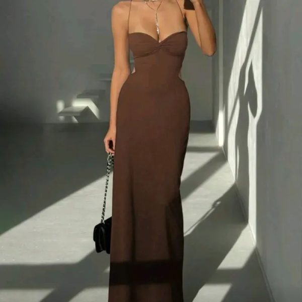  Vestido largo con escote en la espalda — Carmelita