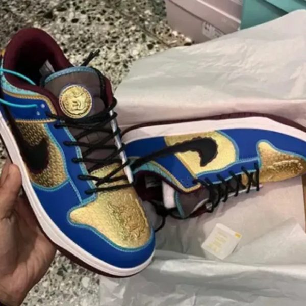 Nike variada