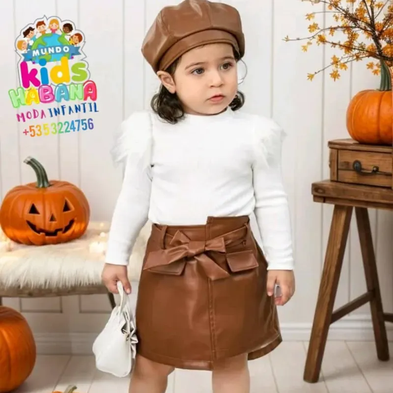 Conjunto de saya piel + abrigo