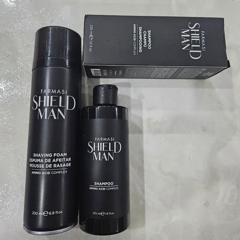 Dúo de espuma de afeitar y shampoo