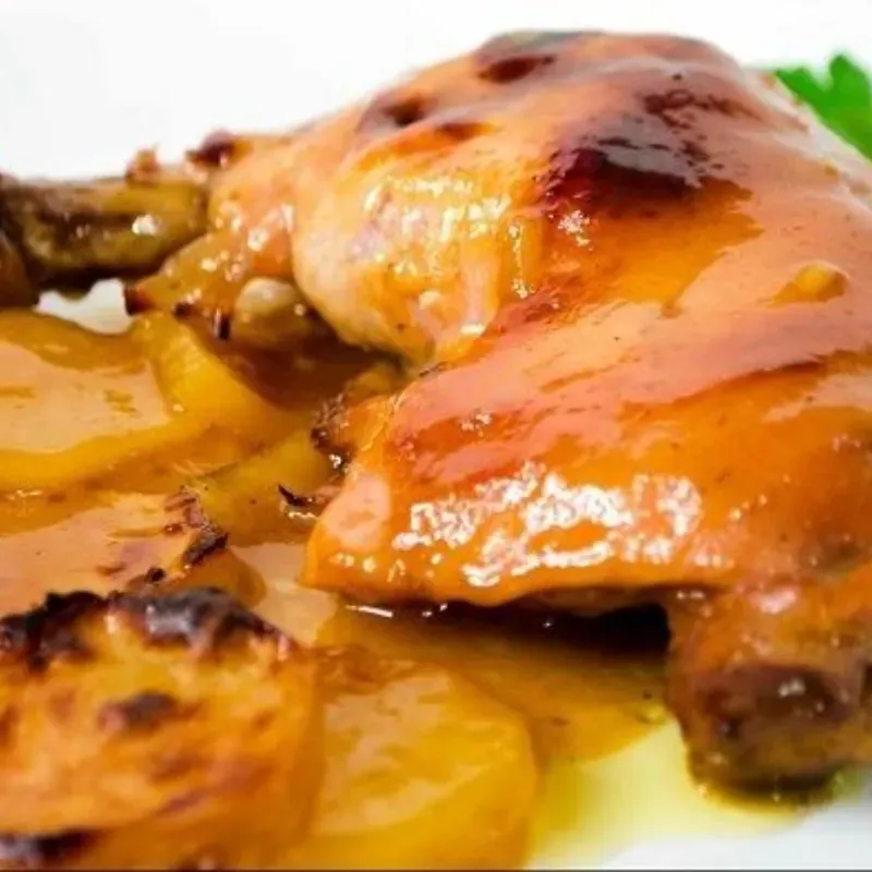 Pollo a la piña