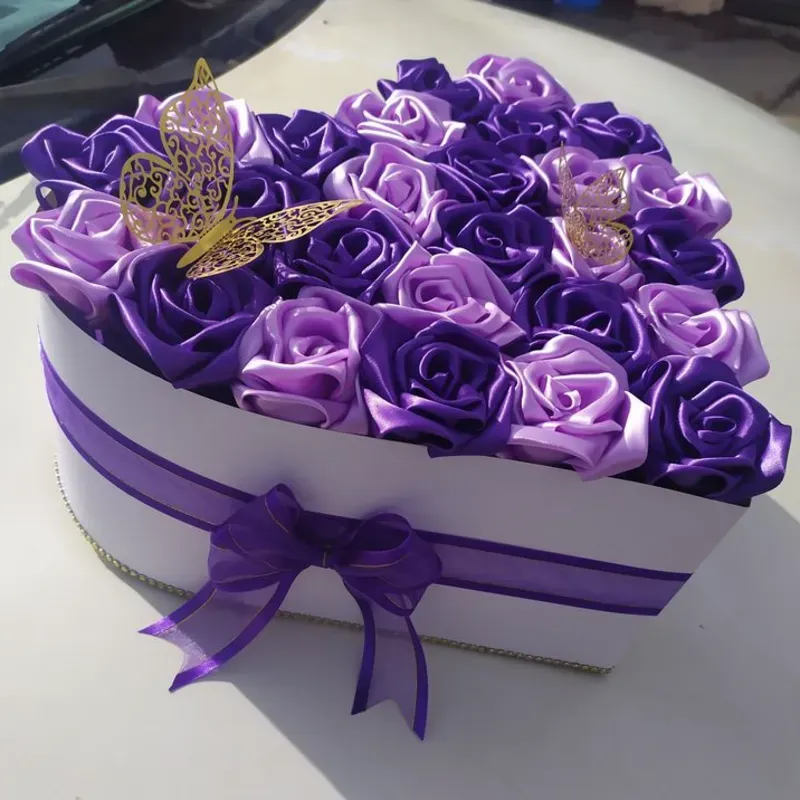 Corazón relleno de rosas