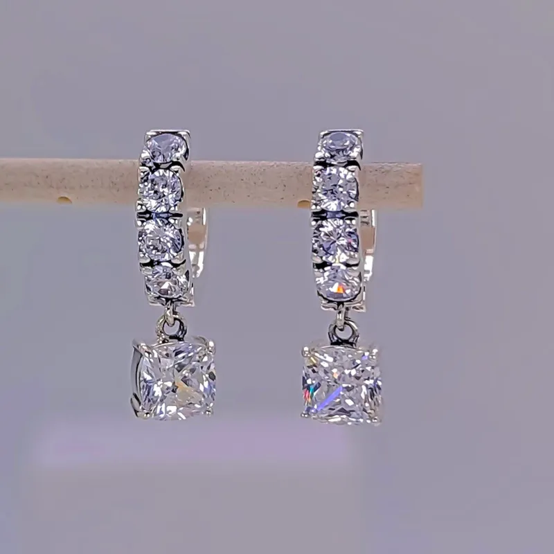 Aretes Pandora
