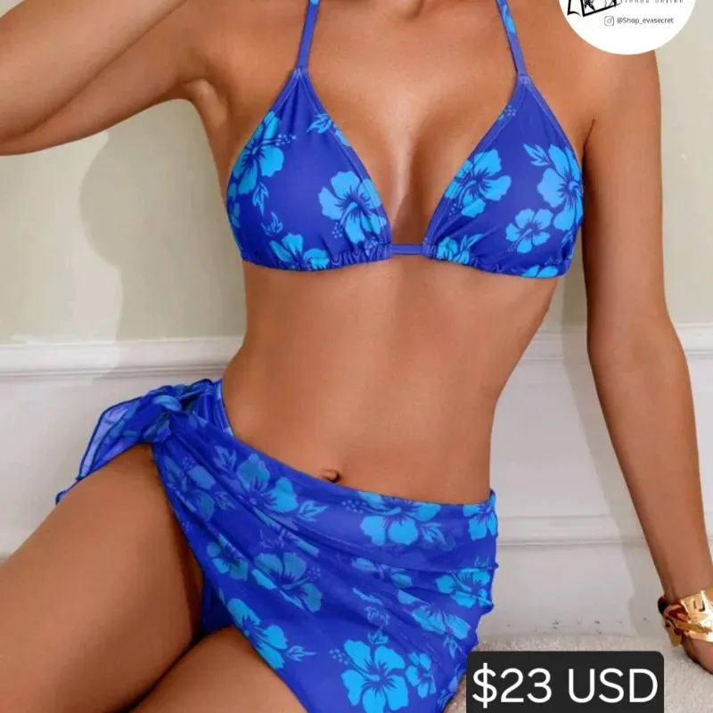 Conjunto de bikini y pareo