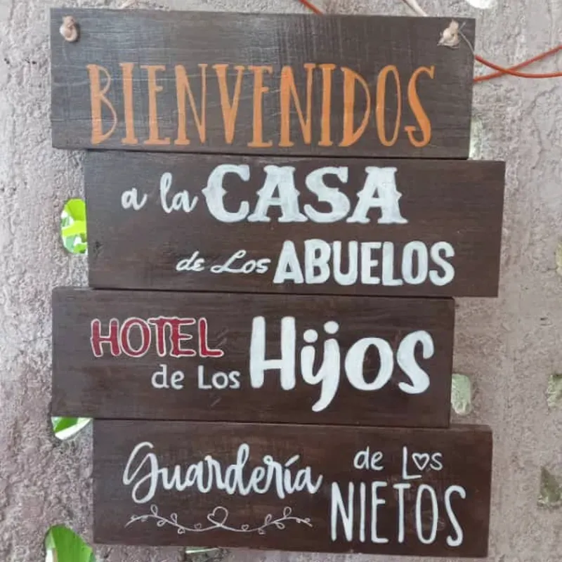 Carteles 4 maderitas