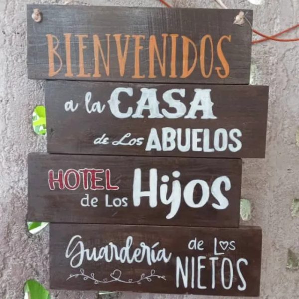 Carteles 4 maderitas