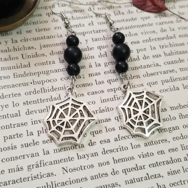 Aretes de telaraña