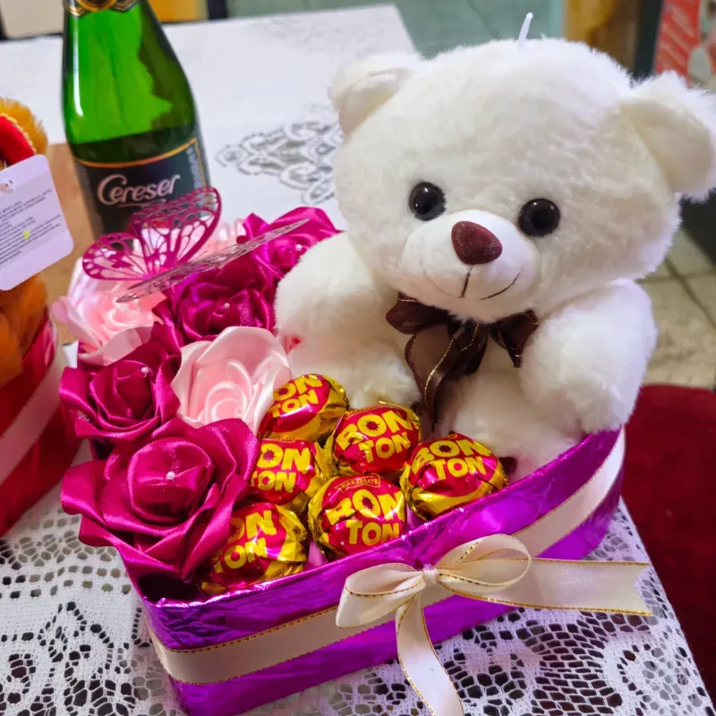 Cajita de  con Peluche y bombones