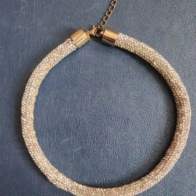 Collar