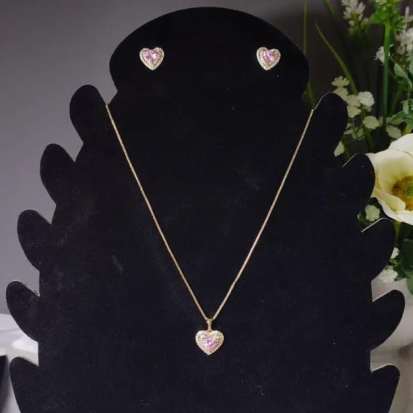 Set de aretes y dije