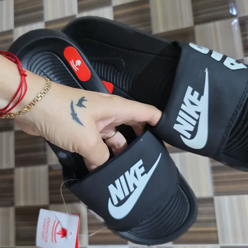 Chancletas Nike #38-39