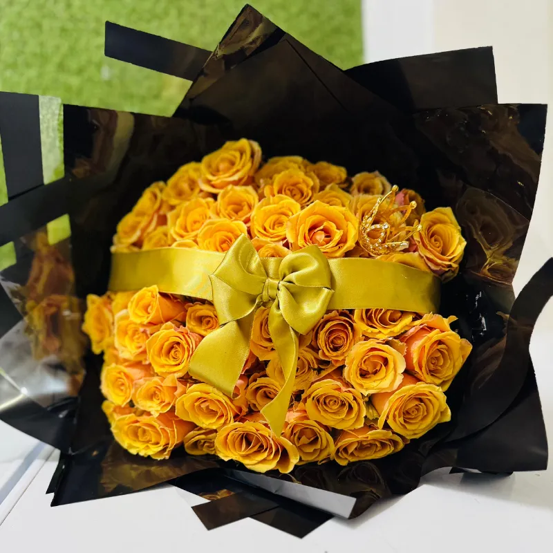 Ramo buchón de rosas importadas