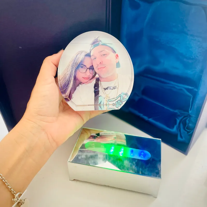 Lámpara SEMICIRCULAR