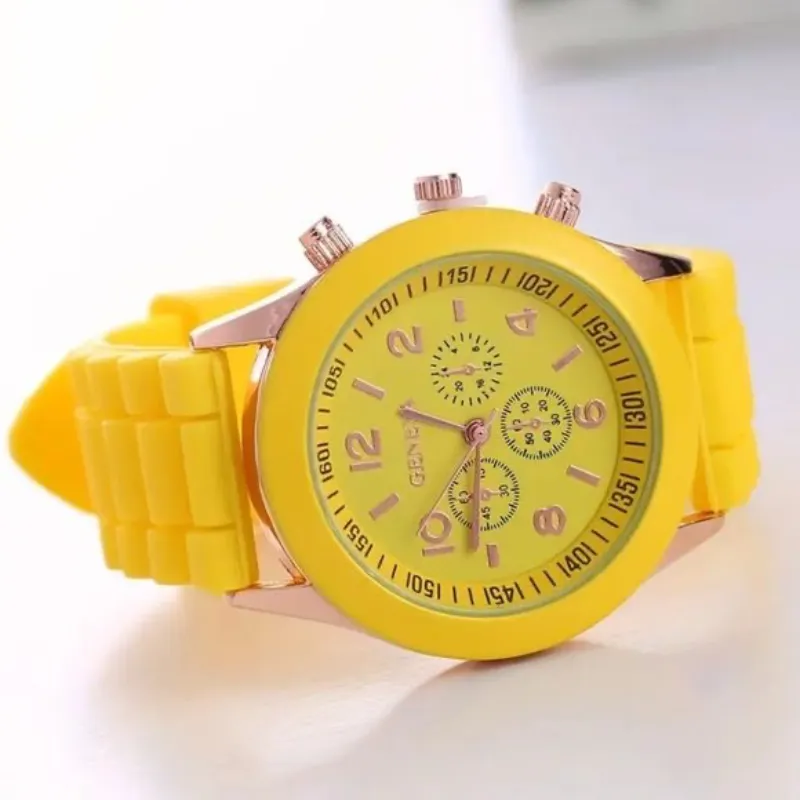 Reloj amarillo