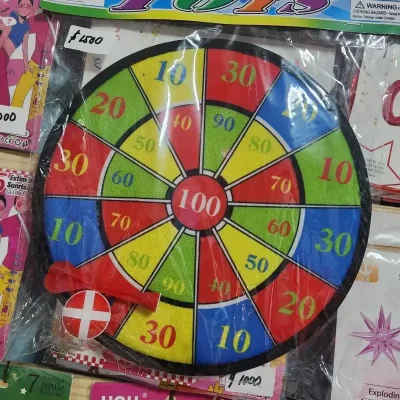 Diana con pelota y dardo