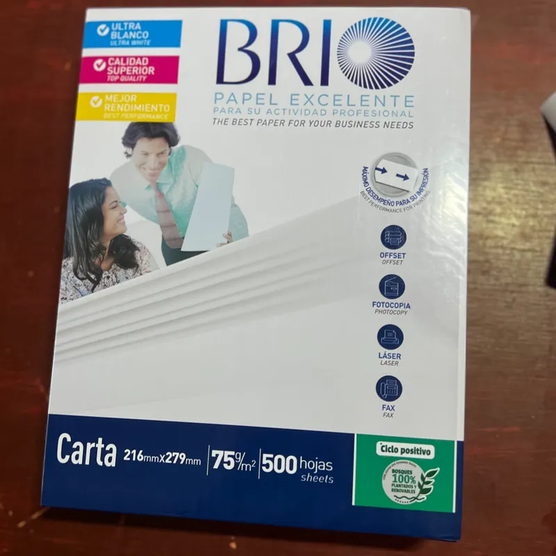 Paquete de hojas blancas