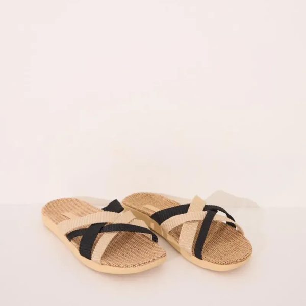 Chancleta Beige de Tiras Cruzadas