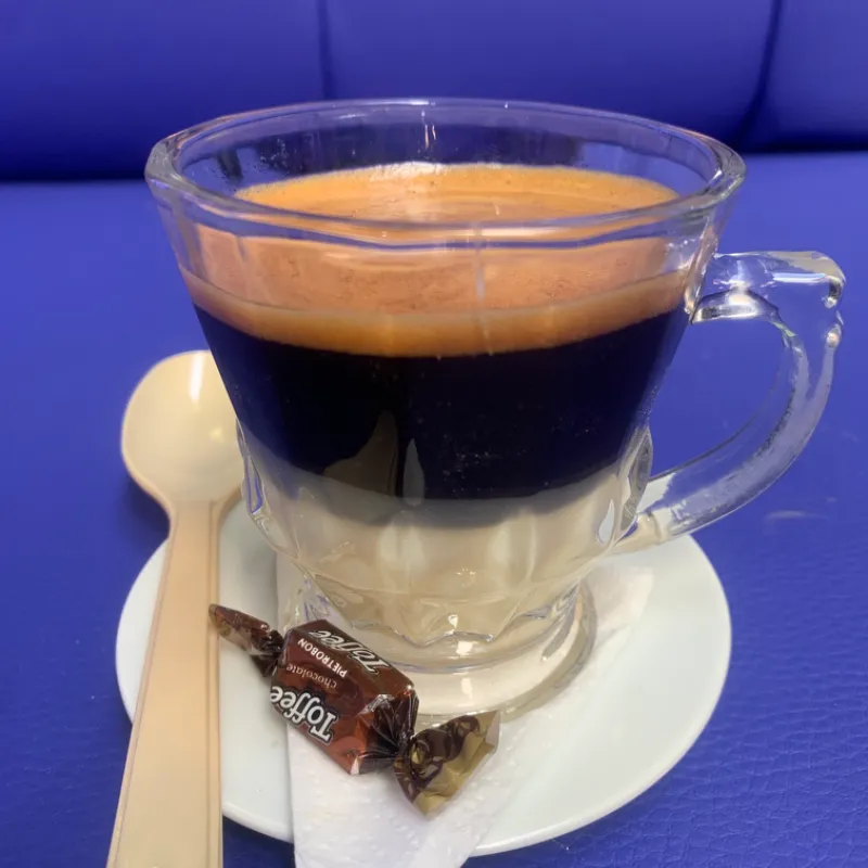 CAFÉ BOMBÓN