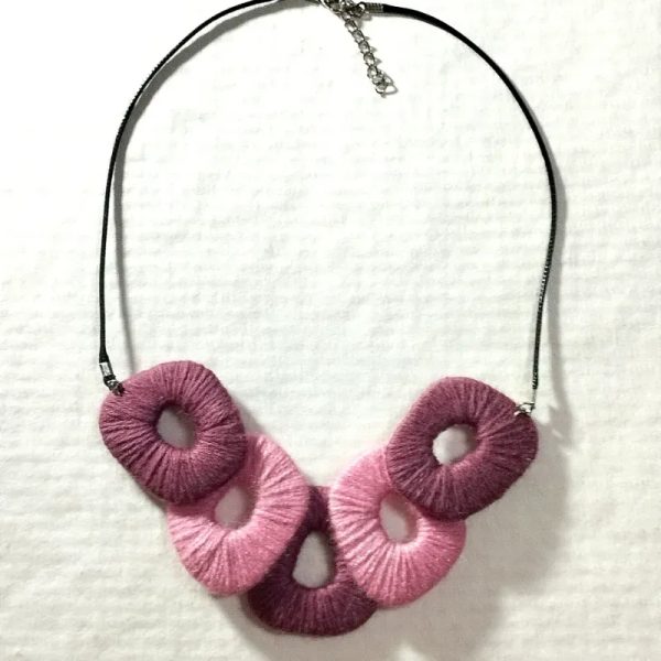 Collar mariposa