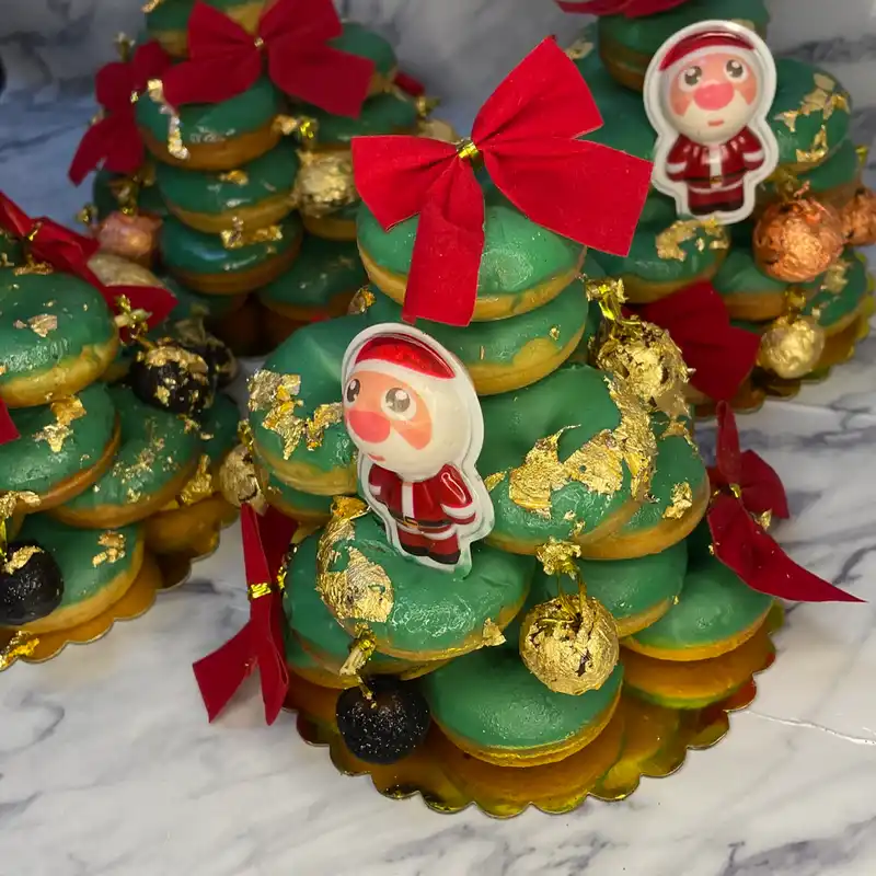 Torre de Donas mini (20 Donitas con confituras )