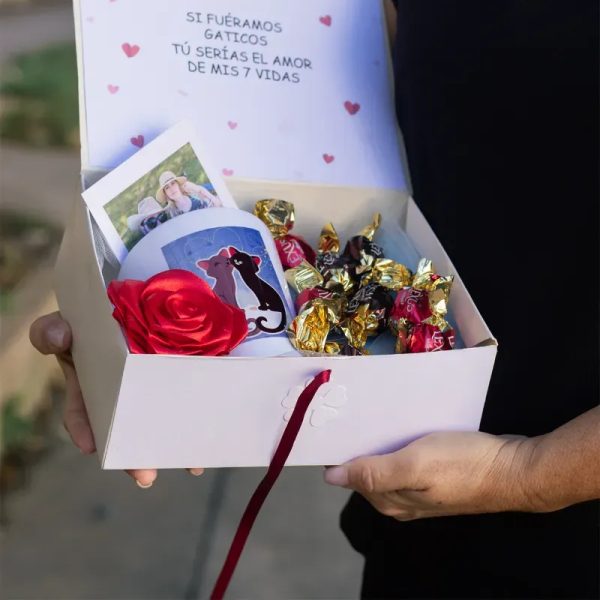 Caja con jarra