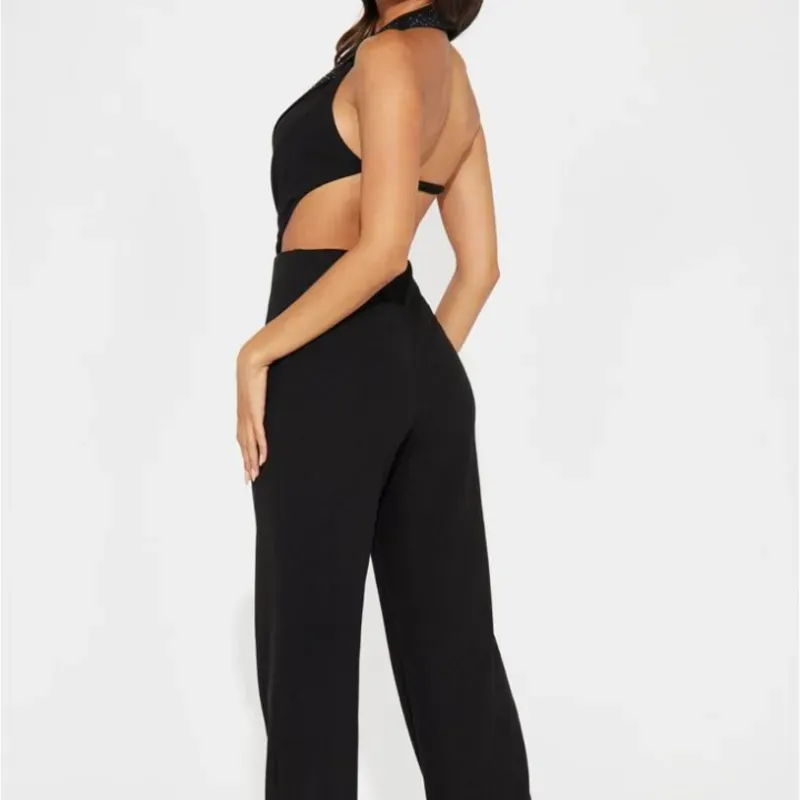 Mono enterizo negro con brillo