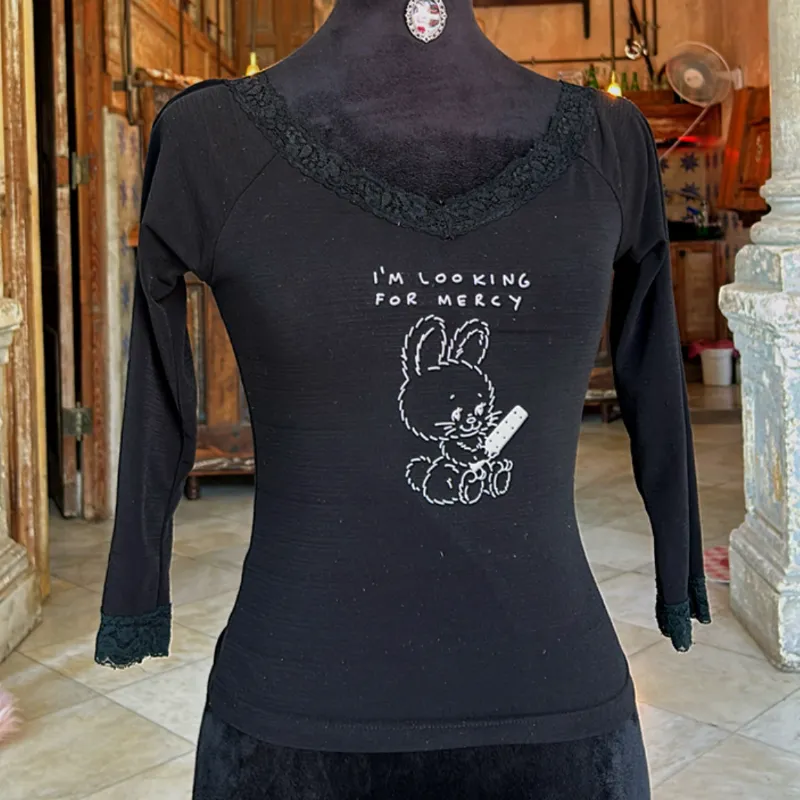 Blusa negra ignorant tattoo