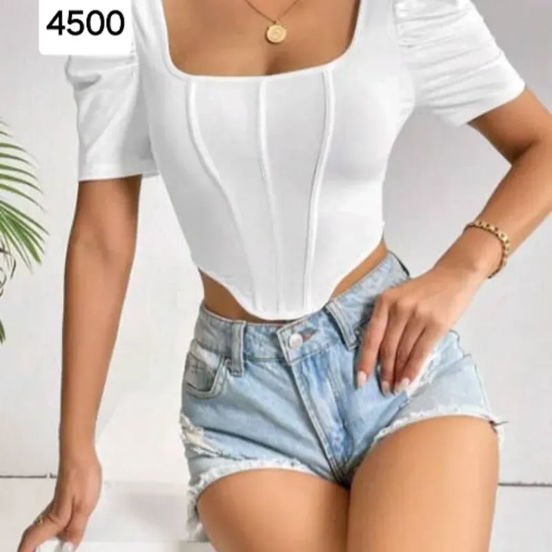 Pulover blanco corto