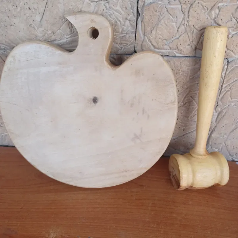 Tabla de picar grande con su mazo