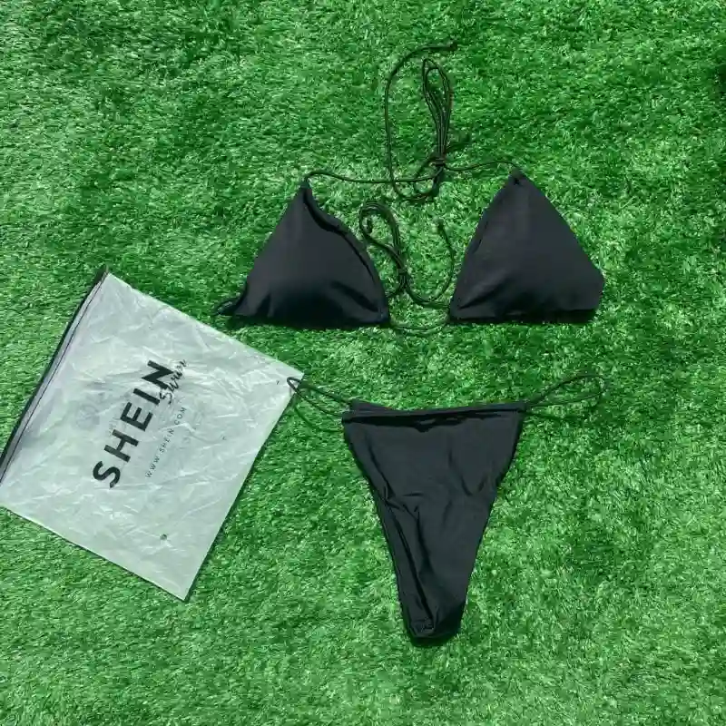 Bikini negro