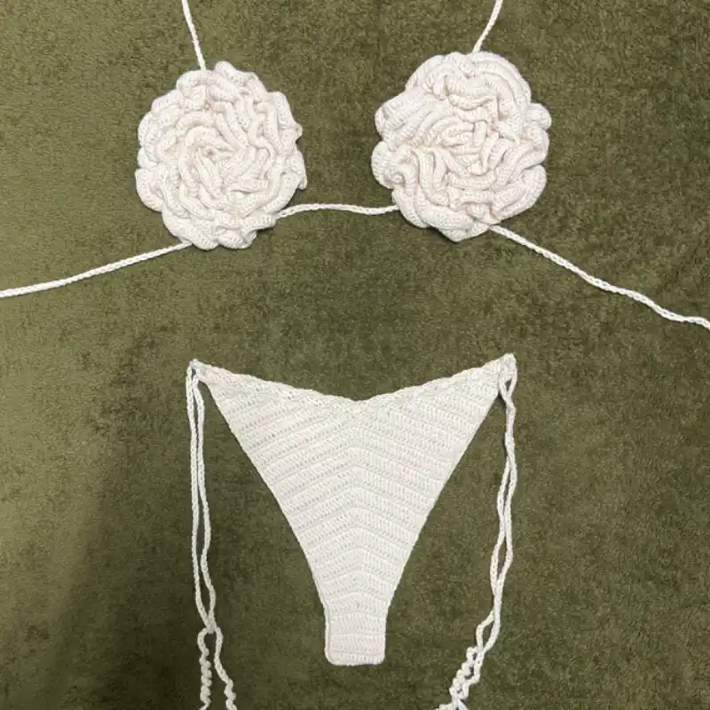 Bikini de rosas