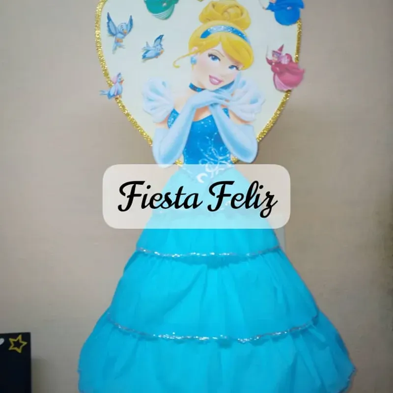Piñata de la princesa Cenicienta