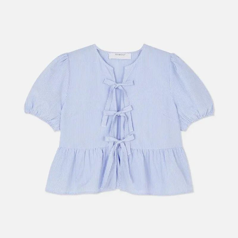 Blusa con lazo delantero