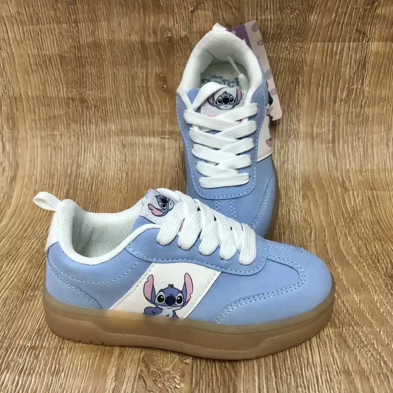 Tenis con Stitch color azul