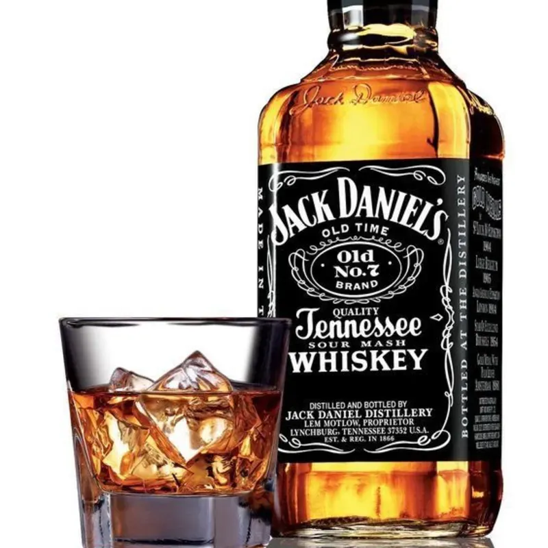 Whisky  Jack Daniel LT + 2 energizantes