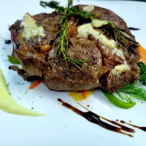 Picaña en salsa blanca a la pimienta