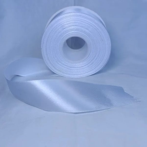 Cinta satinada de 4 cm de ancho color blanco 