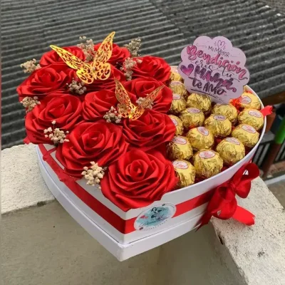 Corazón Mitad de Flores y de Bombones