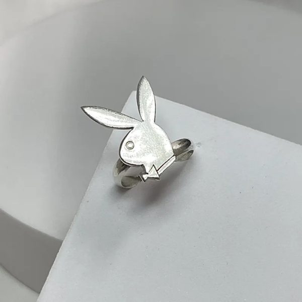 Anillo llamativo 44