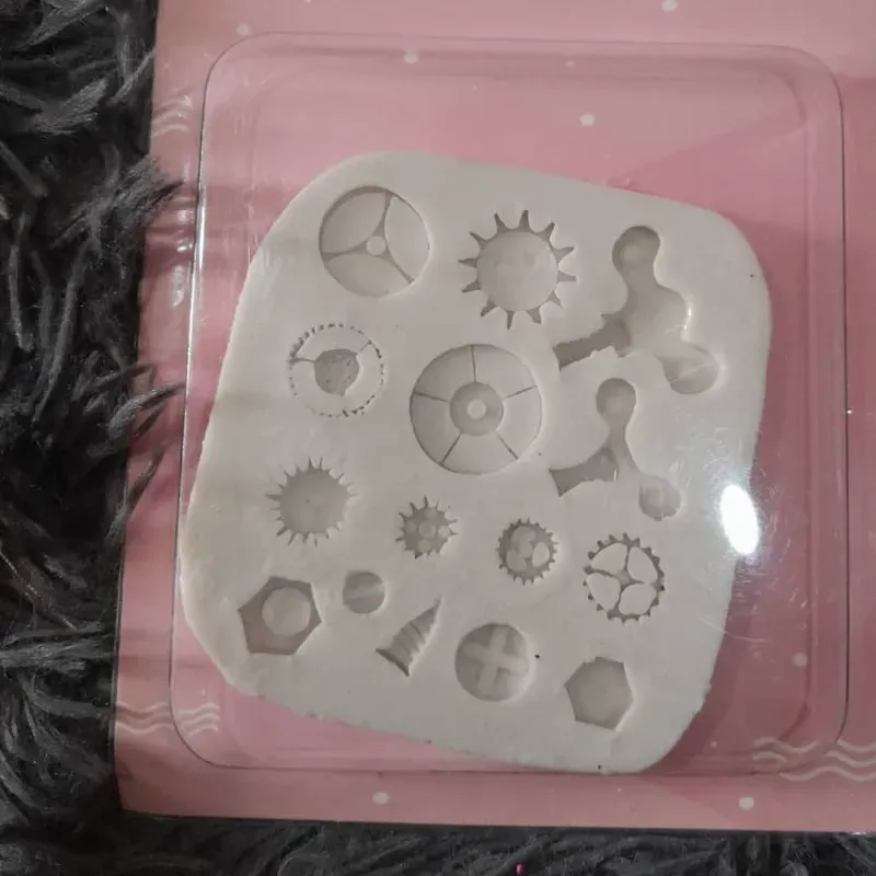 Molde engranajes y llaves de cuerdas