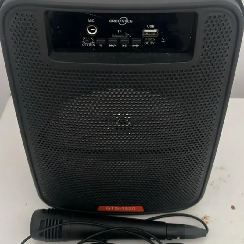 Bocina Recargable con micrófono