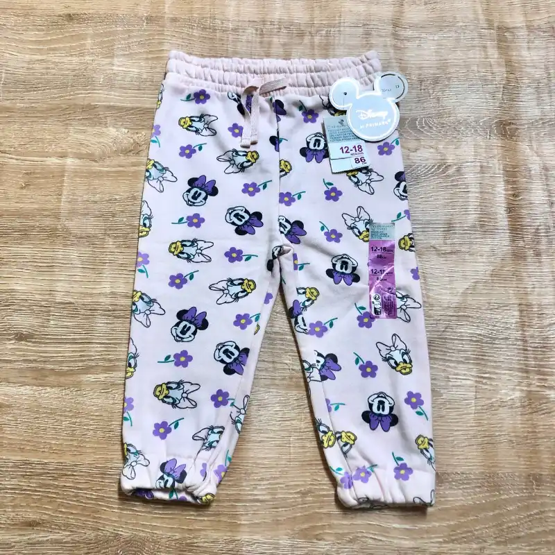 Jogger de Minnie y Deysi con flores